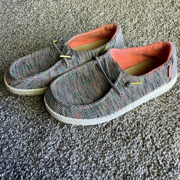 Youth Hey Dude - Picture 1 of 4